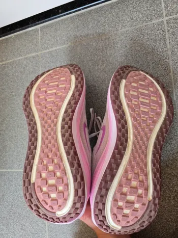 Used Nike Vomero Plus bike — image 10 of 13