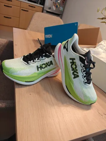Hoka Mach x 3 Running Shoes usato