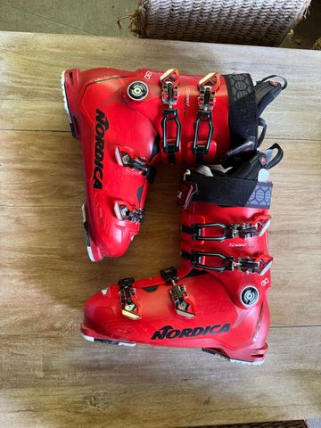 Used Nordica speed machine 2020 Skiing & Skitouring