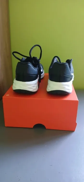 Tweedehands Nike Revolution 6 NN bike — afbeelding 7 van 8