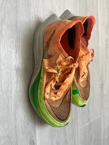 Used Nike zoomX Vaporfly NEXT%2 bike — image 2 of 5