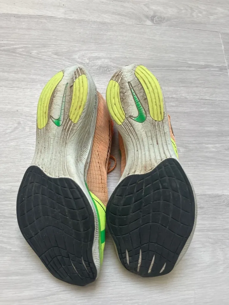 Used Nike zoomX Vaporfly NEXT%2 bike — image 3 of 5
