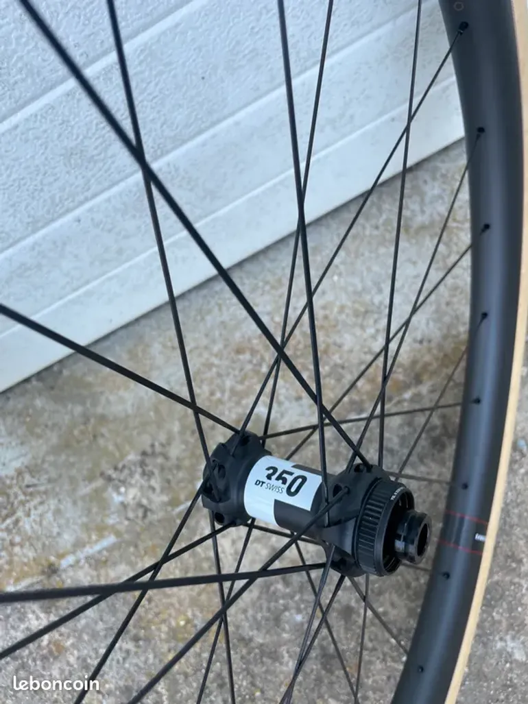 Reserve 44-40 2026 bike d'occasion — image 9 sur 9