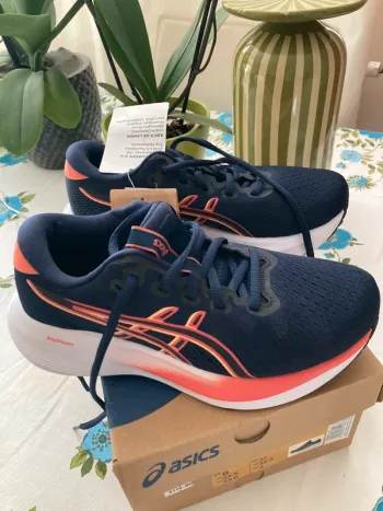 Used Asics Gel Excite 11 bike — image 1 of 2