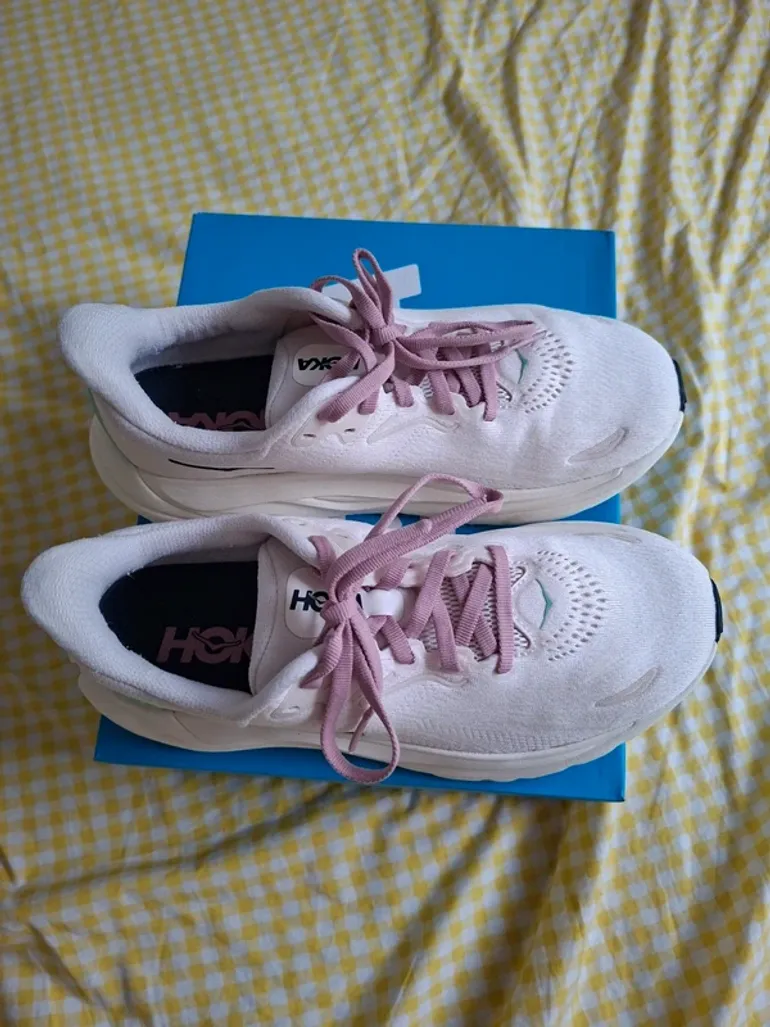 Hoka Arahi 8 bike usato — immagine 3 di 3