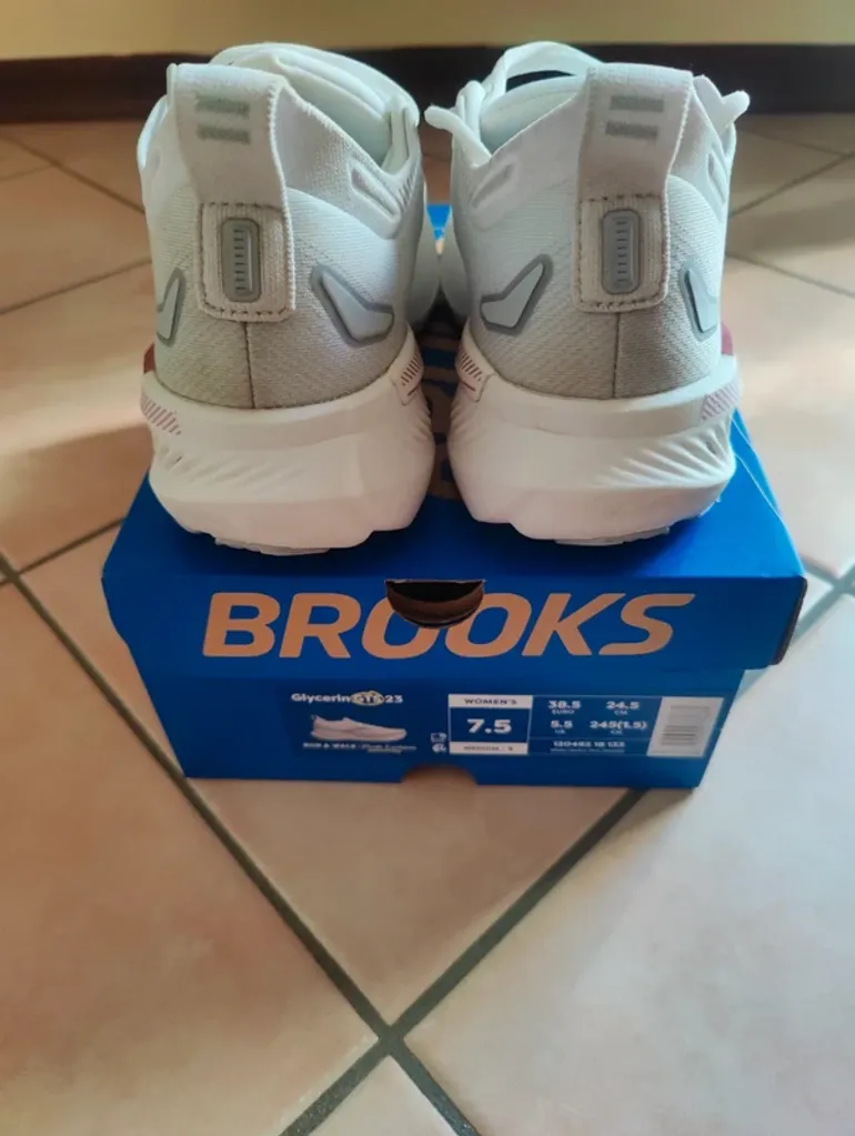 Used Brooks Glycerin GTS23 bike — image 2 of 2