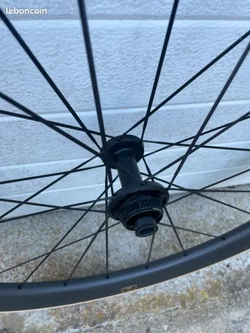 Brugt Reserve Turbulent Aero 2026 bike — billede 4 af 8