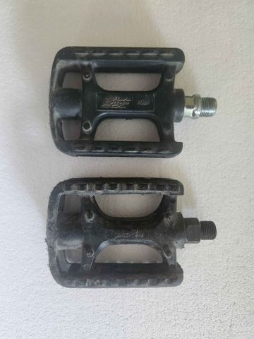 Used Shimano VTT MTB Gravel Pedals Drivetrain & Pedals
