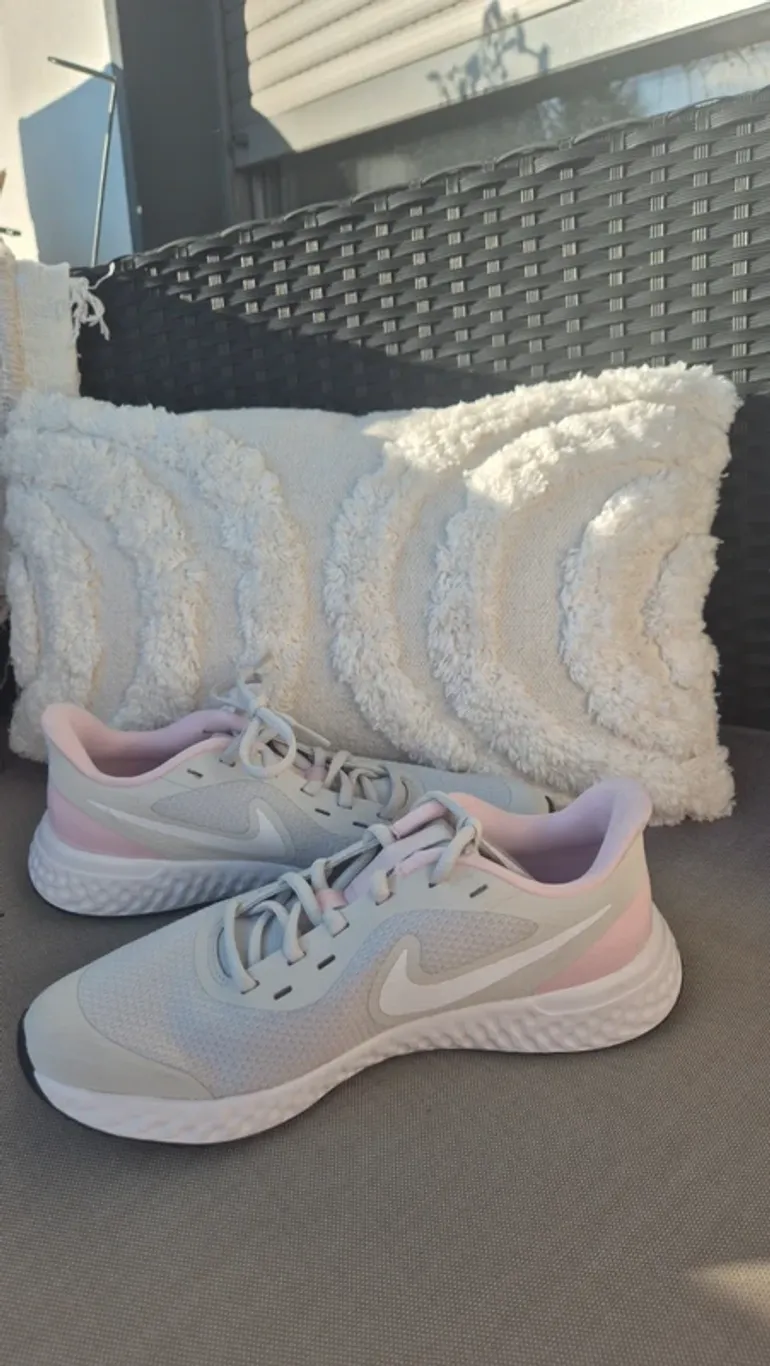 Gebrauchtes Nike Turnschuhe bike — Bild 2 von 11