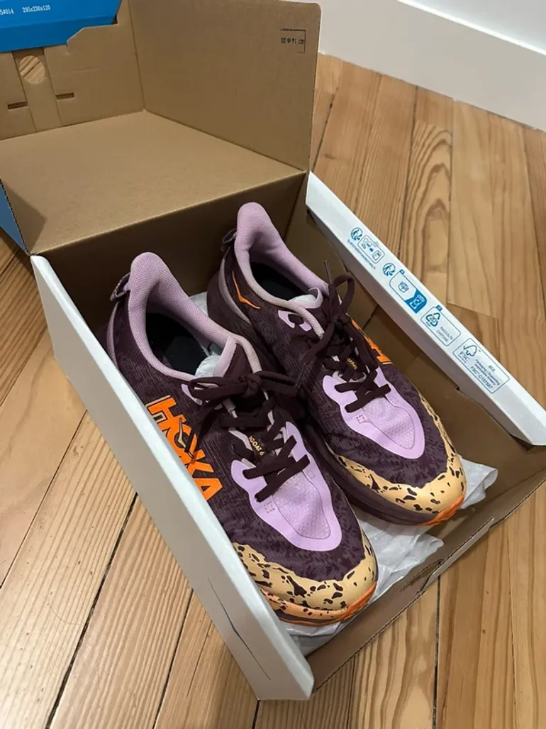 Hoka Speedgoat 6 bike usato — immagine 3 di 8