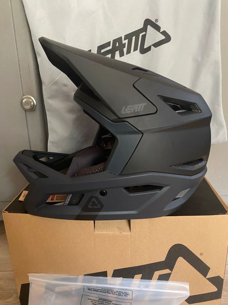 Brugt LEATT Gravity 4.0 Helmet 2026 bike — billede 2 af 5