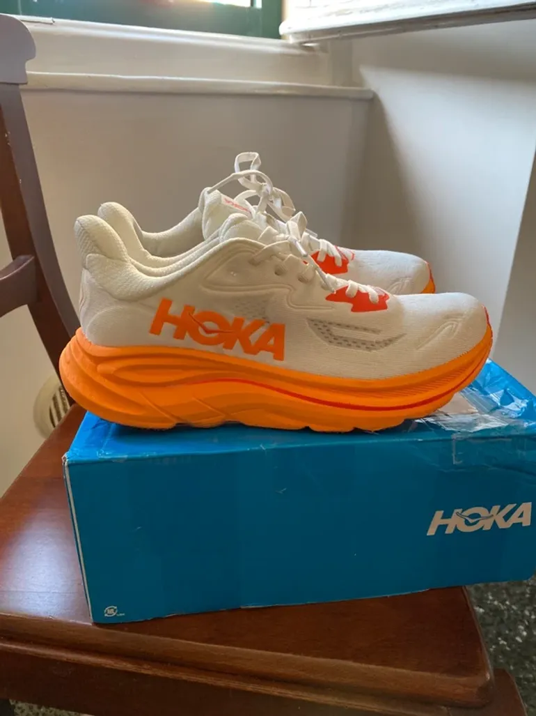 Used Hoka Clifton 10 bike — image 2 of 5