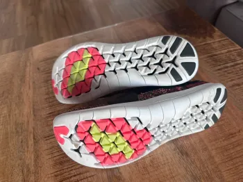 Used Nike Free Run Motion Flyknit bike — image 3 of 4