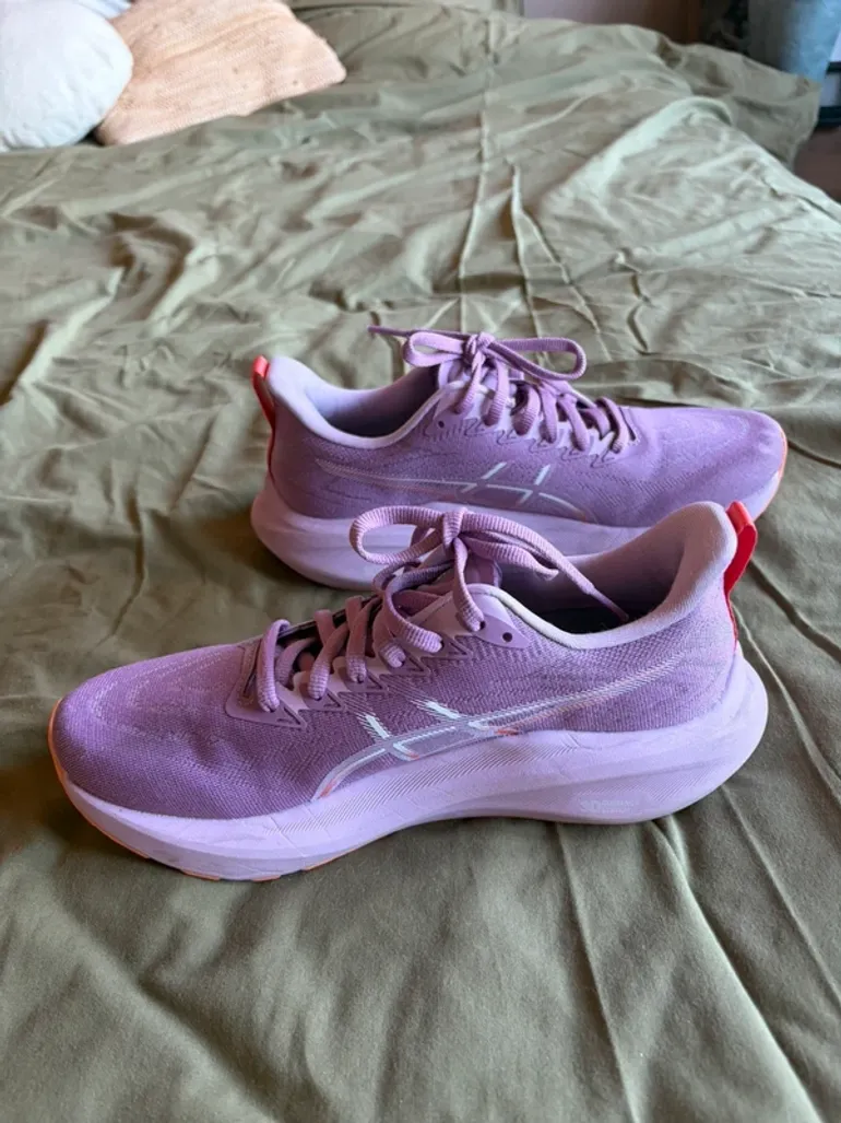 Used Asics GT2000 13 bike — image 2 of 3