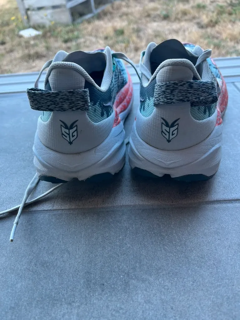 Used Hoka Speedgoat 6 bike — image 5 of 8