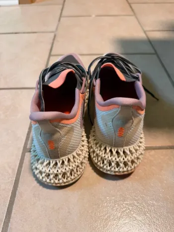 Used Adidas 4dfwd 2 bike — image 5 of 8