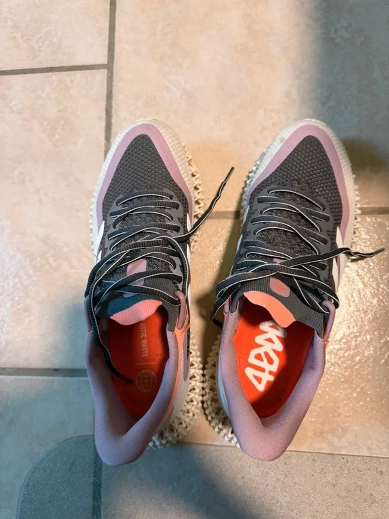 Used Adidas 4dfwd 2 bike — image 6 of 8