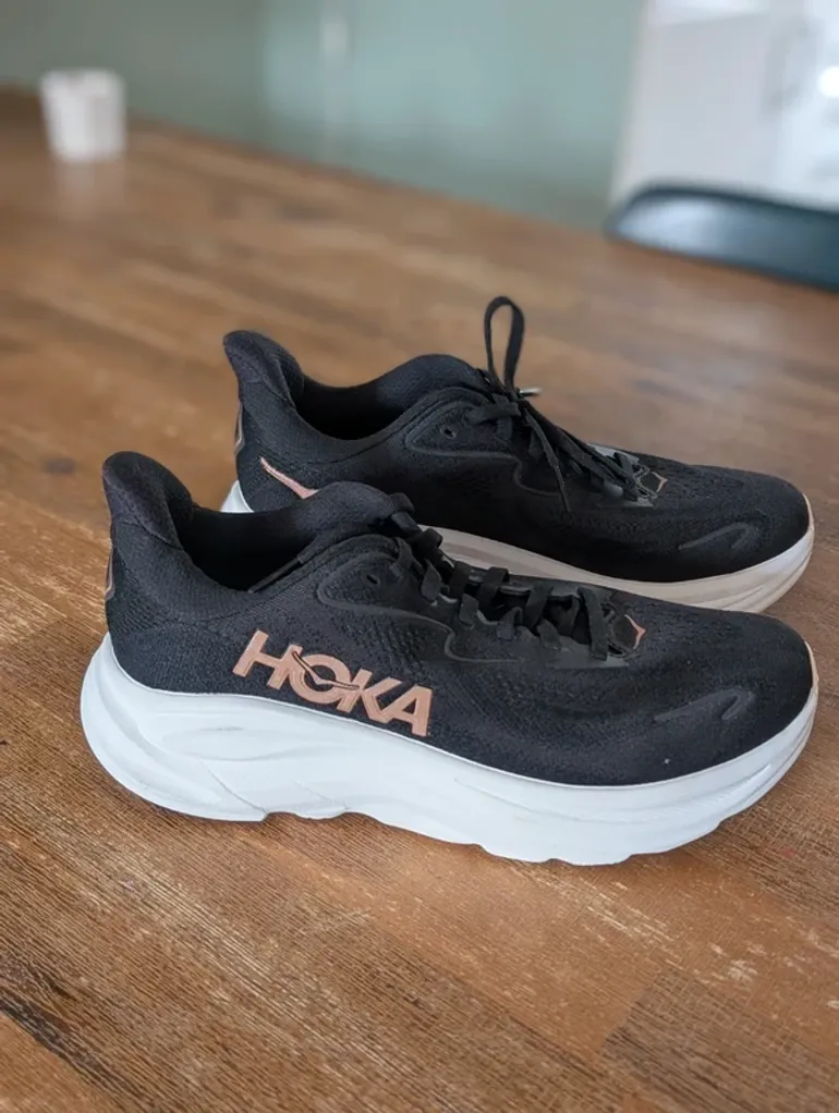 Used Hoka Clifton 10 bike — image 3 of 4
