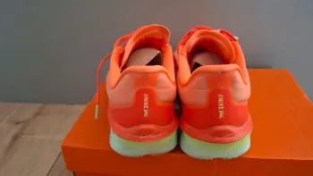 Used Nike Zoom Fly 6 bike — image 2 of 6