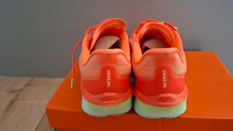 Used Nike Zoom Fly 6 bike — image 2 of 6