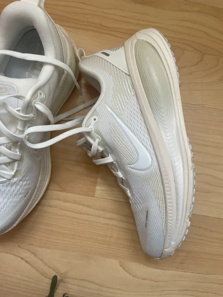 Used Nike Vomero 18 bike — image 7 of 9