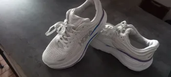 Used Hoka Bondi 9 bike — image 1 of 5