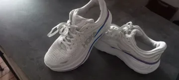 Used Hoka Bondi 9 Running Shoes