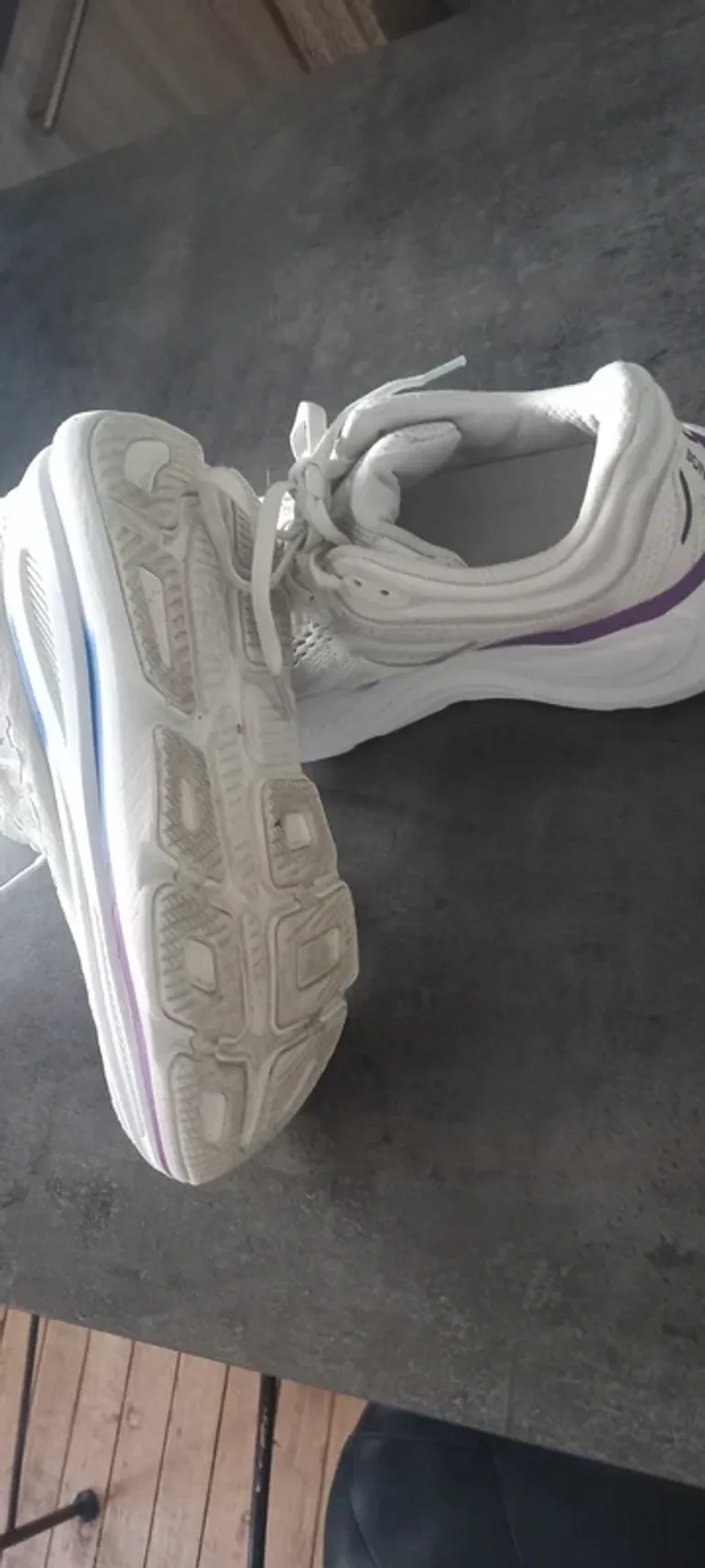 Used Hoka Bondi 9 bike — image 2 of 5