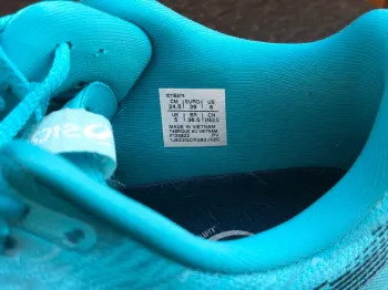 Used Asics Novablast 5 bike — image 9 of 10