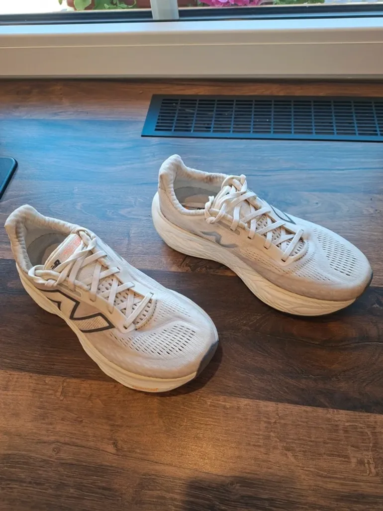 New Balance Fresh Foam x1080 v14 bike usato — immagine 7 di 7