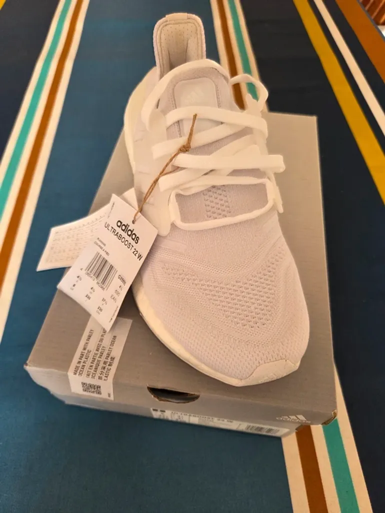 Used Adidas Ultraboost 22 bike — image 5 of 10