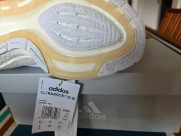 Used Adidas Ultraboost 22 bike — image 3 of 10