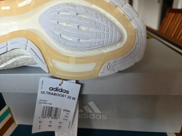 Used Adidas Ultraboost 22 bike — image 3 of 10