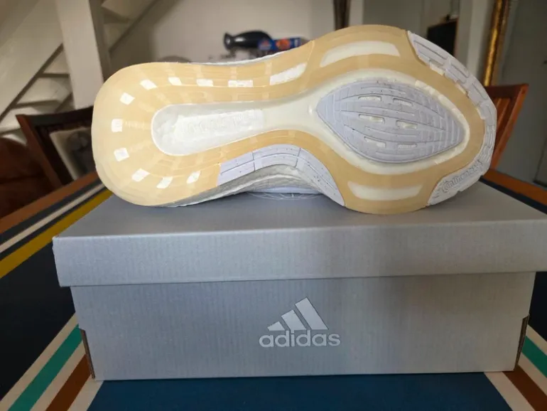 Used Adidas Ultraboost 22 bike — image 2 of 10