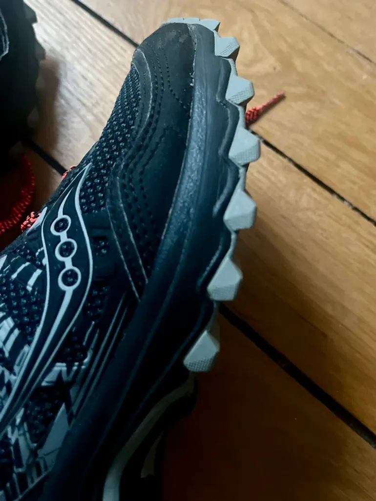 Saucony Trail Gore-Tex Shoes bike usato — immagine 4 di 9