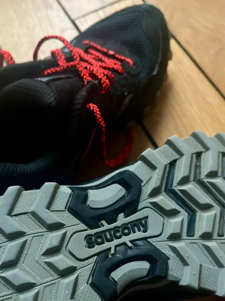 Saucony Trail Gore-Tex Shoes bike usato — immagine 6 di 9