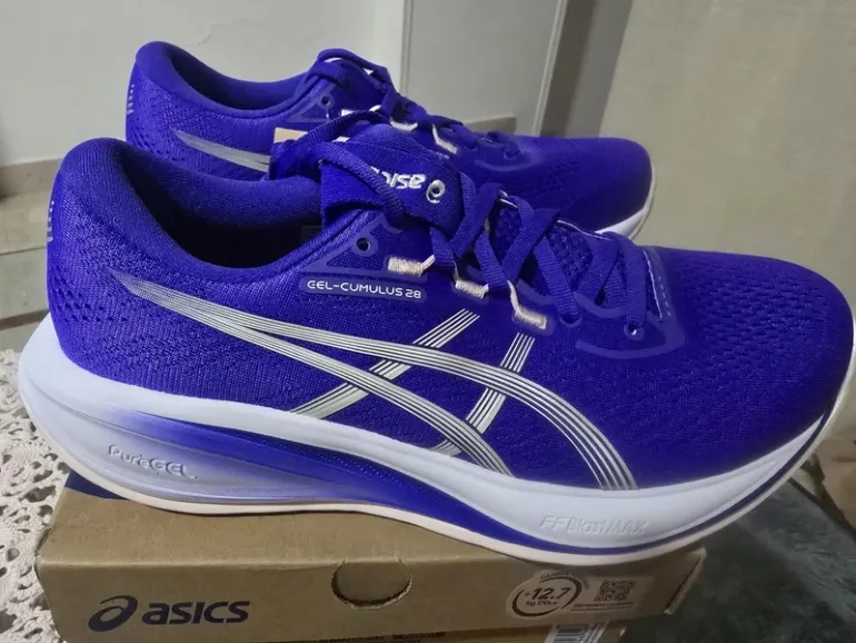 Gebrauchtes Asics Gel-Cumulus 28 bike — Bild 2 von 3