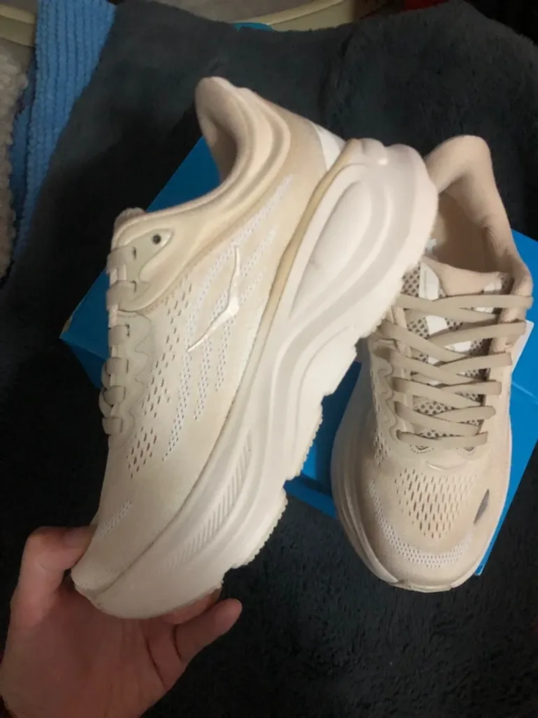 Hoka Shoes bike usato — immagine 4 di 8