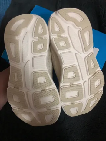 Hoka Shoes bike usato — immagine 7 di 8
