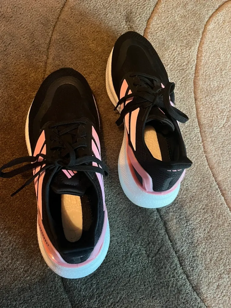 Used Adidas Pureboost 5 bike — image 4 of 6