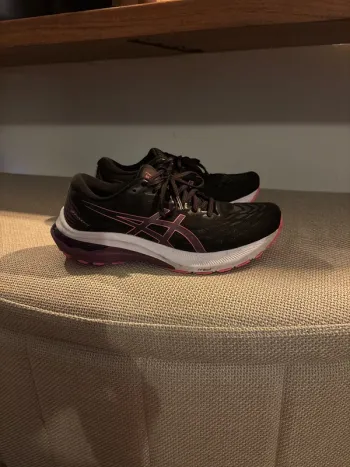 Gebrauchtes Asics Running Shoes bike — Bild 1 von 6