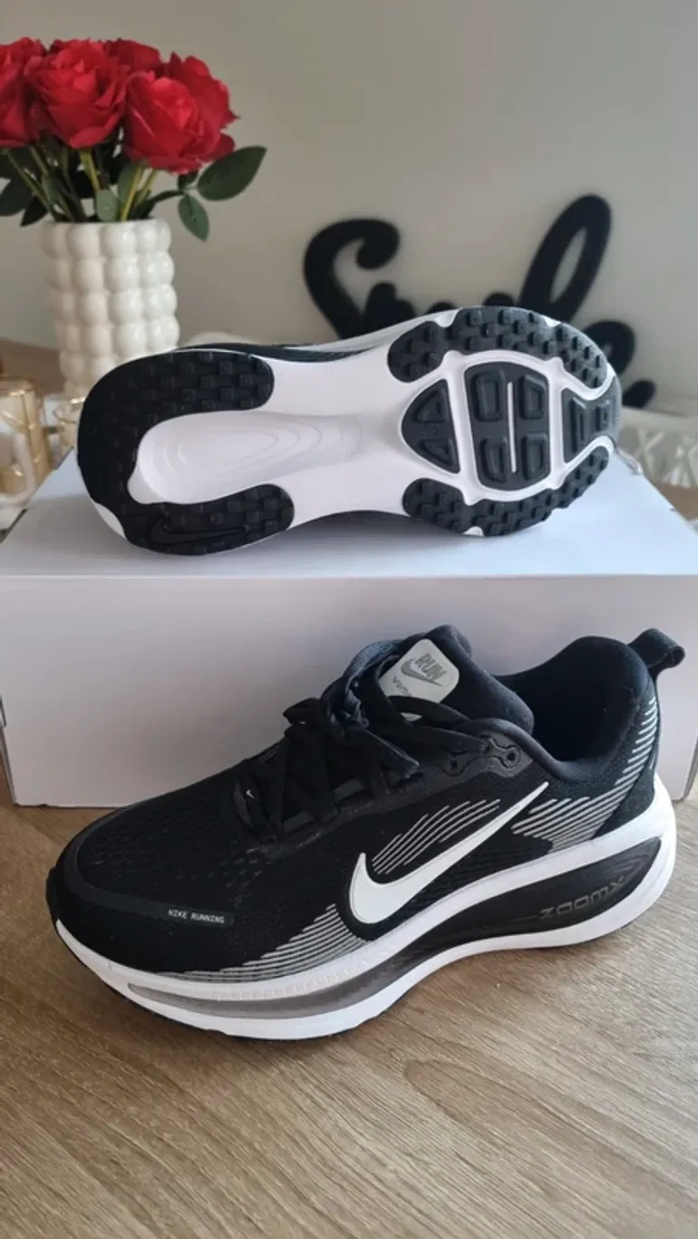 Gebrauchtes Nike Vomero 18 NBY bike — Bild 3 von 6
