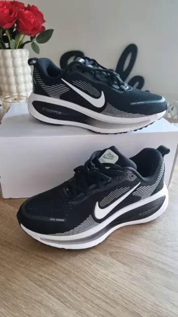 Gebrauchtes Nike Vomero 18 NBY bike — Bild 4 von 6