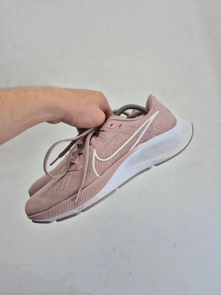 Used Lightweight Air Zoom Pegasus 38 bike — image 3 of 7