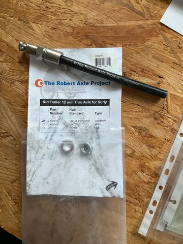 Used Robert Axle Project Kid Trailer 12 mm Thru Axle 2021 Cycling Accessories