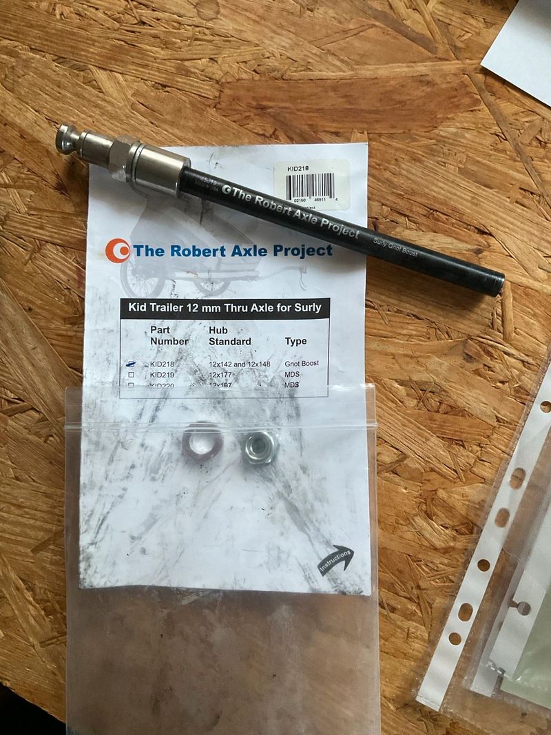 Used Robert Axle Project Kid Trailer 12 mm Thru Axle 2021 Cycling Accessories