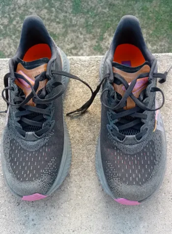 Hoka Mach 6 bike d'occasion — image 3 sur 4