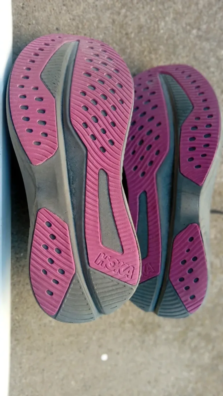Hoka Mach 6 bike d'occasion — image 4 sur 4