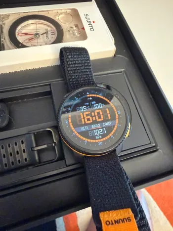 Used Suunto Vertical 2 Titanium 90eme anniversaire bike — image 2 of 9