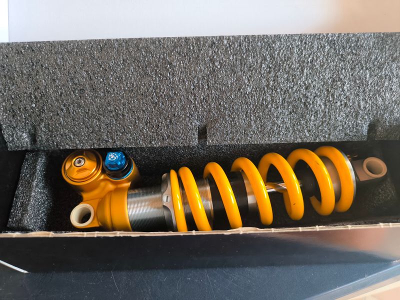 Used Öhlins TTX22M.2 230x65AM Rear Suspension